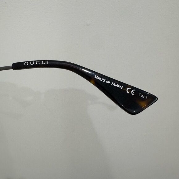 GUCCI Unisex Aviator sunglasses - Picture 5 of 6